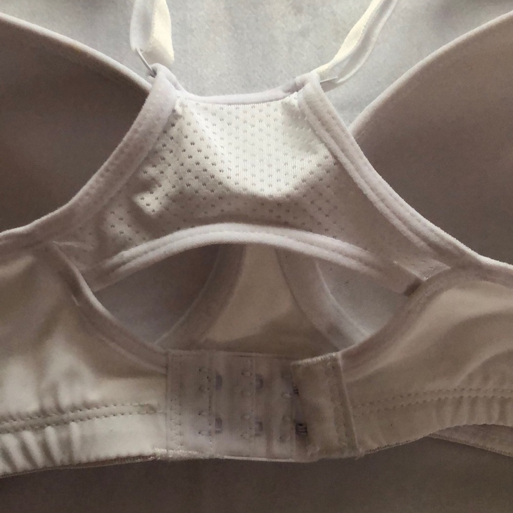 White Bra - Picture 3 of 4